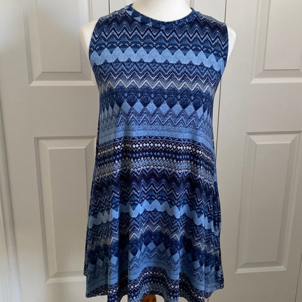 Pattern Blue Dress - Picture 4 of 8